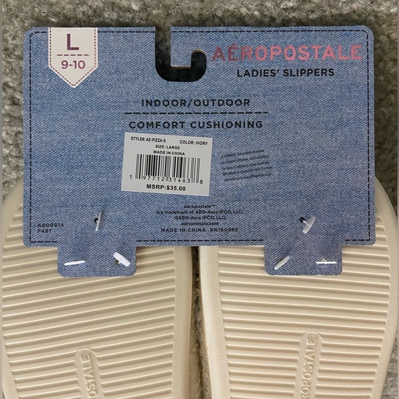 Aeropostale slippers with heart design, size L (9-10) - Picture 6 of 10